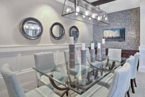 Apartments in The Heights Houston, Texas - Clubroom Meeting or Dining Room