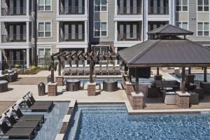 Apartments in The Heights Houston, Texas - Community Swimming Pool and Patio Areas